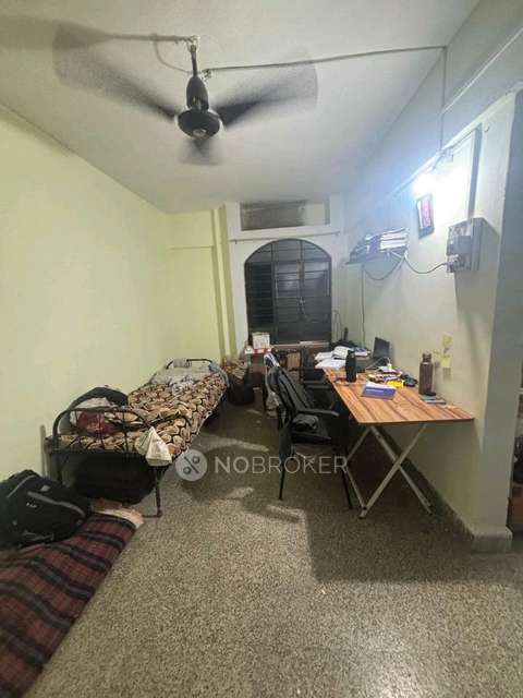 Single Room for Male In 1 RK  In 3,natu Baag , Shukrawar Peth,maurya Heritage, Akra Maruti Kopra In Shukrawar Peth