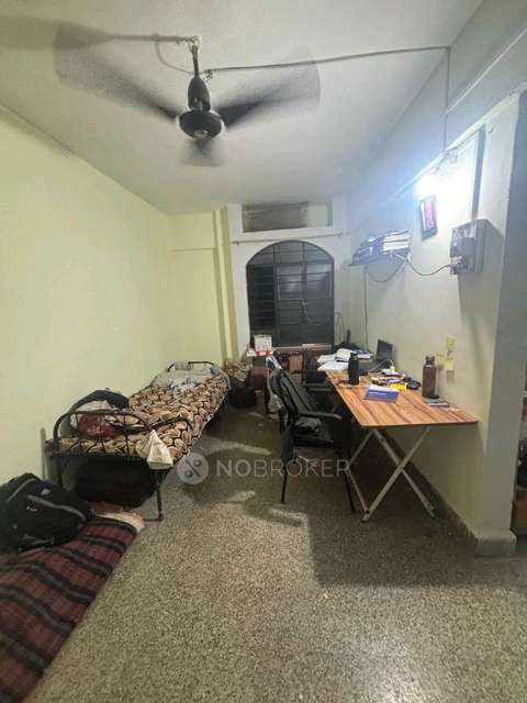 Single Room for Male In 1 RK  In 3,natu Baag , Shukrawar Peth,maurya Heritage, Akra Maruti Kopra In Shukrawar Peth