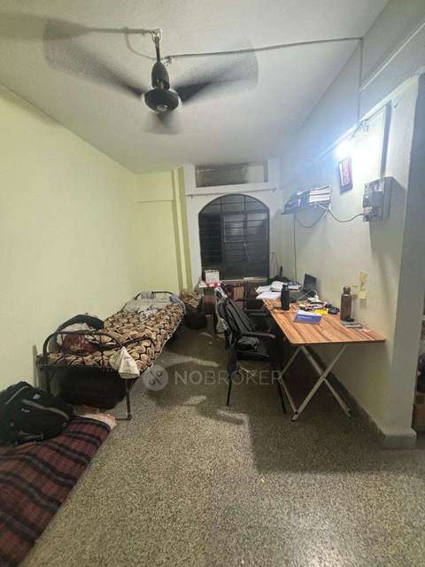 Single Room for Male In 1 RK  In 3,natu Baag , Shukrawar Peth,maurya Heritage, Akra Maruti Kopra In Shukrawar Peth
