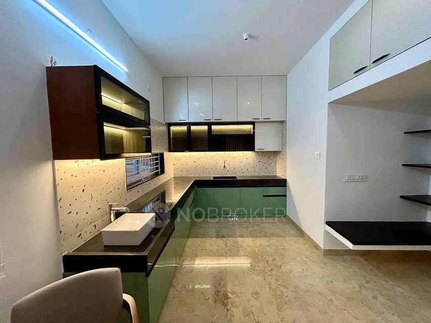 Godown/Warehouse in Vetri Nagar , Chennai for sale 