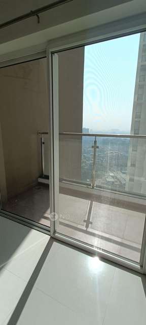 2 BHK Flat In The Central Park, Pimpri-chinchwad for Rent  In Runwal Pune