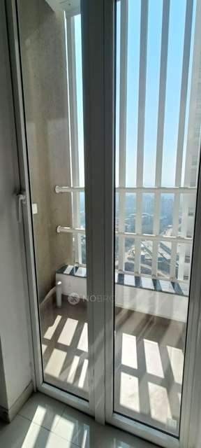 2 BHK Flat In The Central Park, Pimpri-chinchwad for Rent  In Runwal Pune