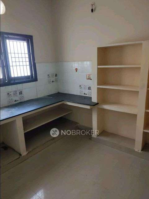 2 BHK Flat In Sri Lakshmi Narayana Flats For Sale  In Iyyappanthangal