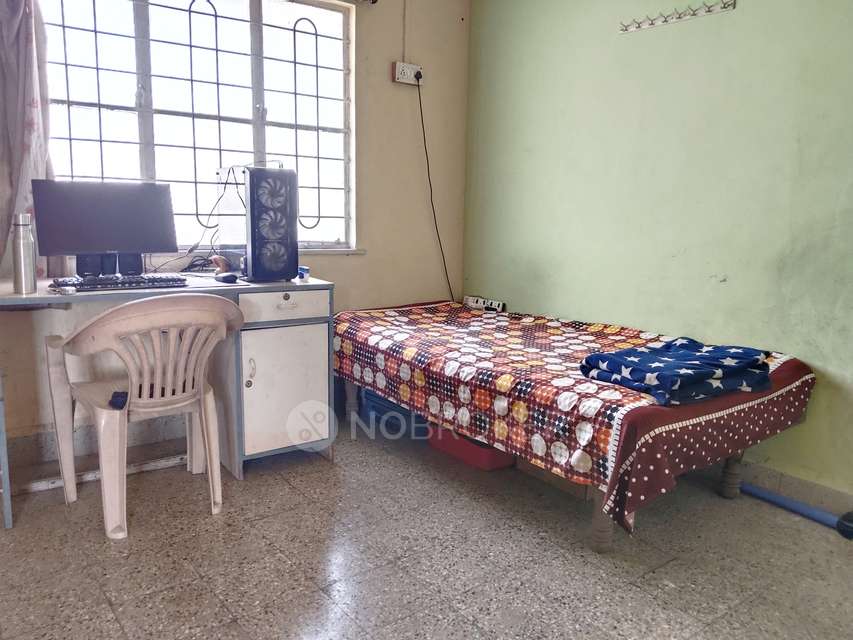 Single Room for Male In 2 BHK  In Vishvamalti In Aundh