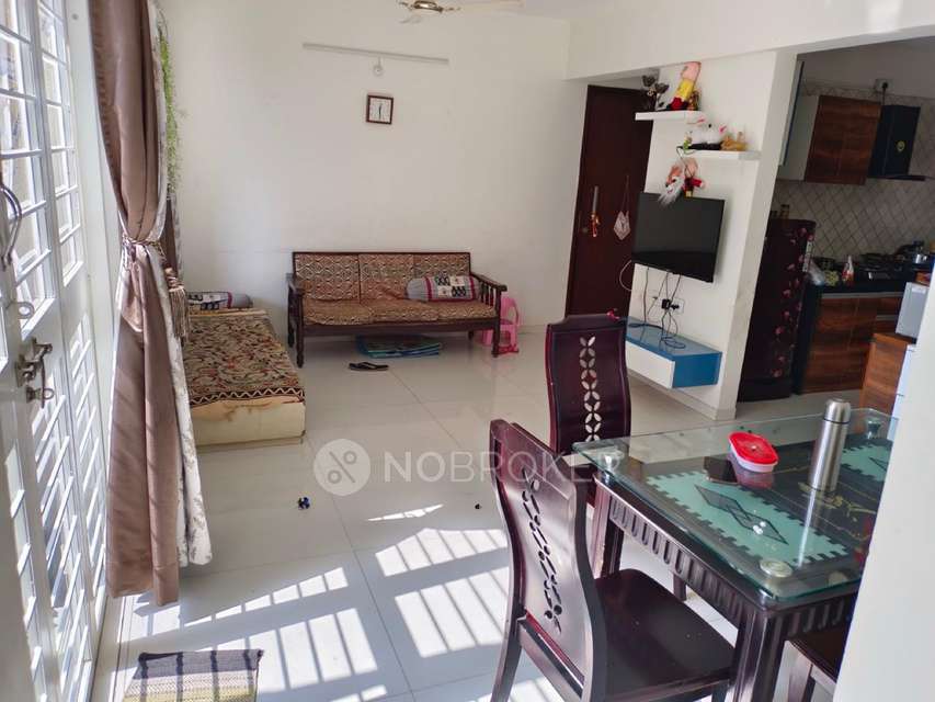 2 BHK Flat In Sun Sapphire for Rent  In Hadapsar, Pune