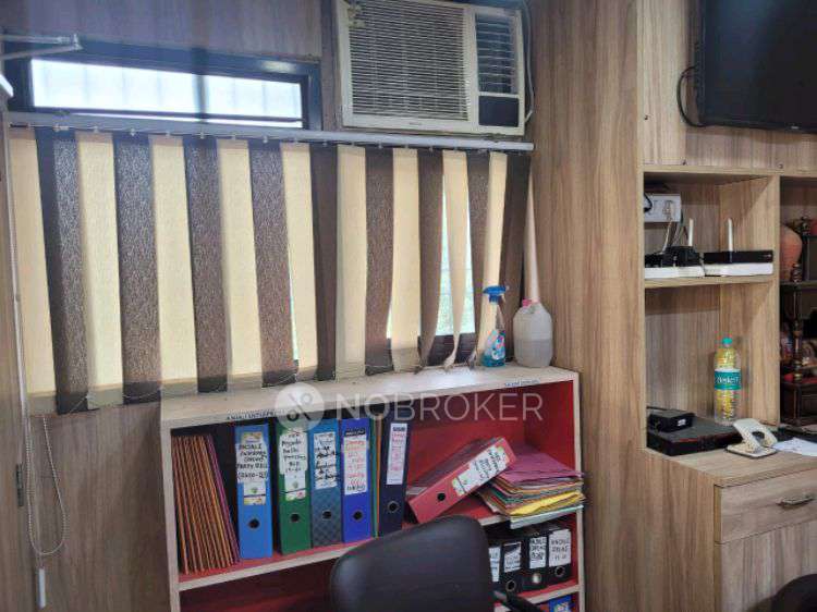 Shop in Manish Market, Delhi for Rent 