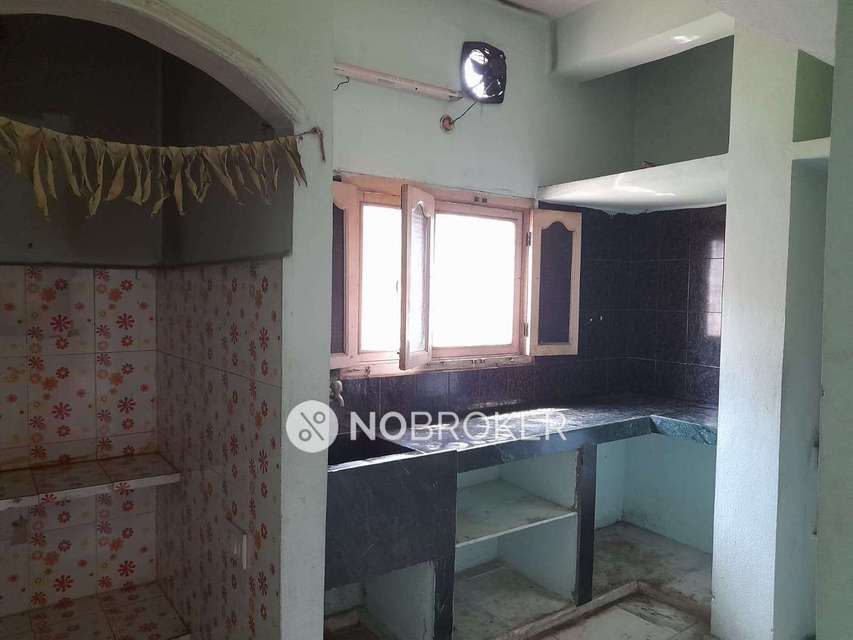 4+ BHK Flat In Standalone For Sale  In Uppal