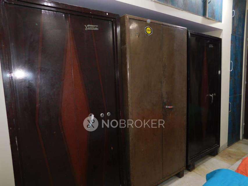 PG for Girls in Preet Vihar