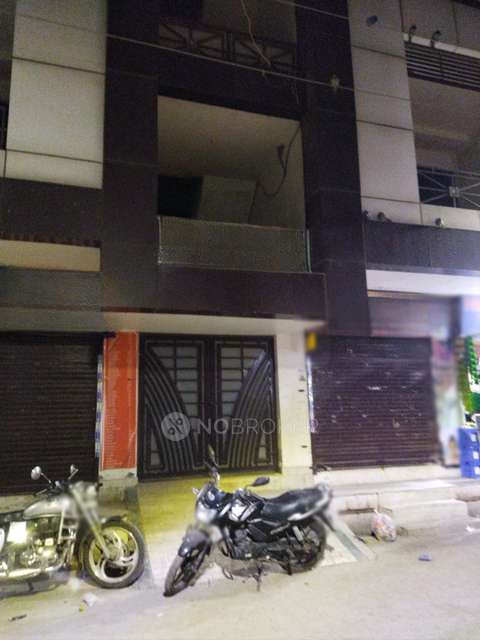Industrial Building in Sector 82, Noida for Rent 