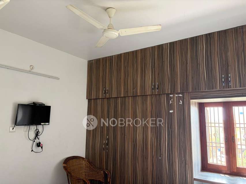 PG for Boys in Room In Oragadam