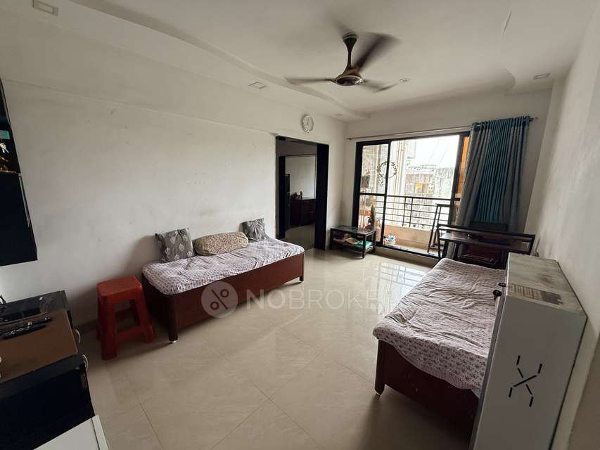 2 BHK Flat In Parijat Plaza For Sale  In Parijat Plaza