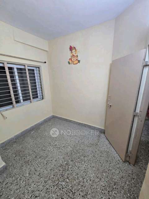 2 BHK Flat In Jai Ganesh Nilaya  For Sale  In Srinagara Bus Stand