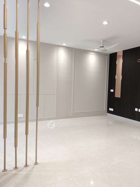 3 BHK Flat In Laburnum Victory Floors for Rent  In Sector-63a,