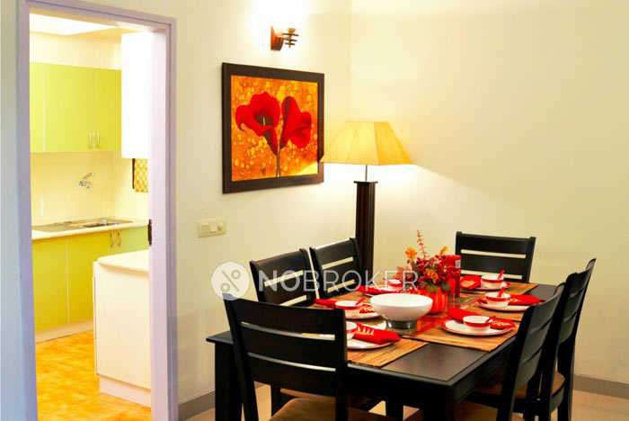 2 BHK Flat In Vipul Garden For Sale  In Jacobpura, Sector 12