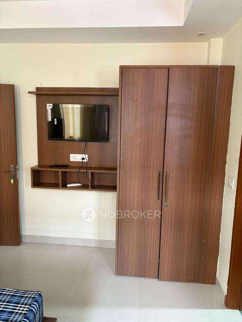 1 RK Flat In Standalone  For Sale  In Sector 40