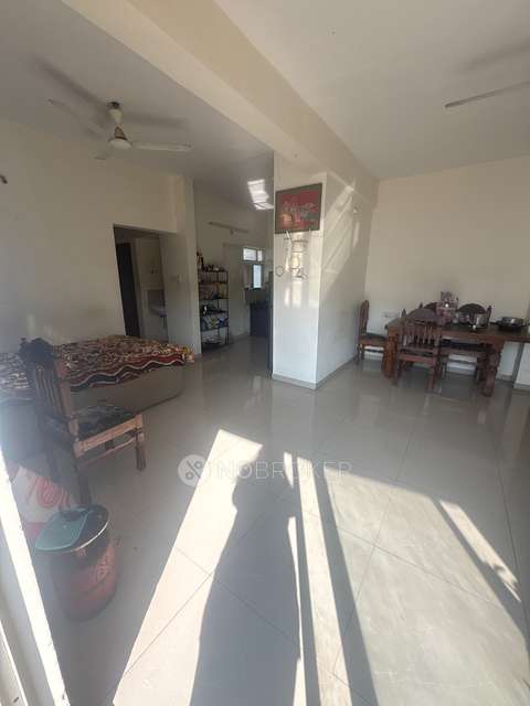 Shared Room for Female In 2 BHK  In Megapolic Sparklet In  Hinjawadi