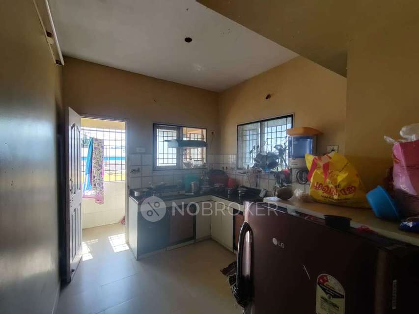 1 BHK Flat In Medavakkam For Sale  In Medavakkam