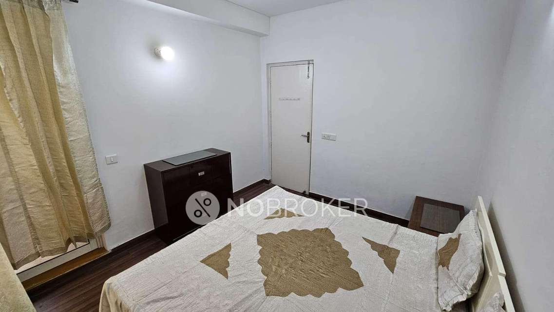 2 BHK Flat In Jaypee Kosmos, Sector 134 For Sale  In Sector 134