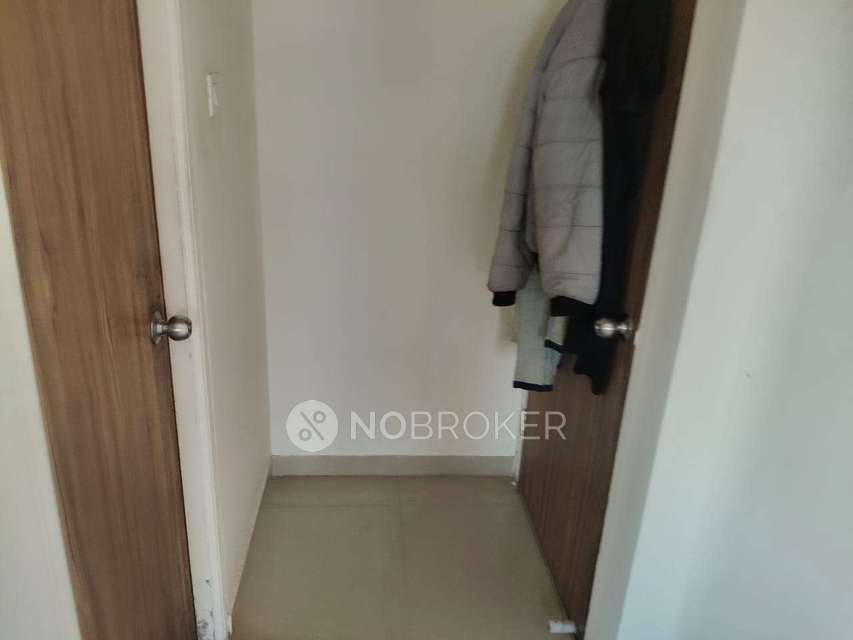 Single Room for Male In 3 BHK  In Megapolis Splendour In Hinjewadi, Pune