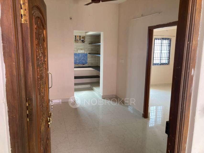 PG for Girls in Narmada Street Extension