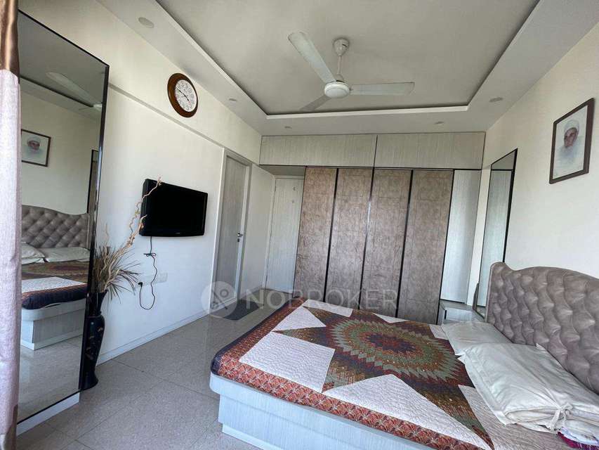 4+ BHK Flat In Elite Platina For Sale  In Thane West