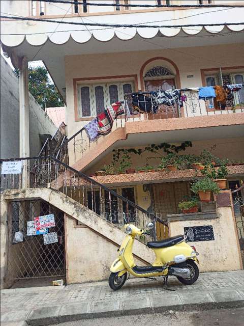 1 RK Flat In Standalone Building  for Rent  In Indiranagar