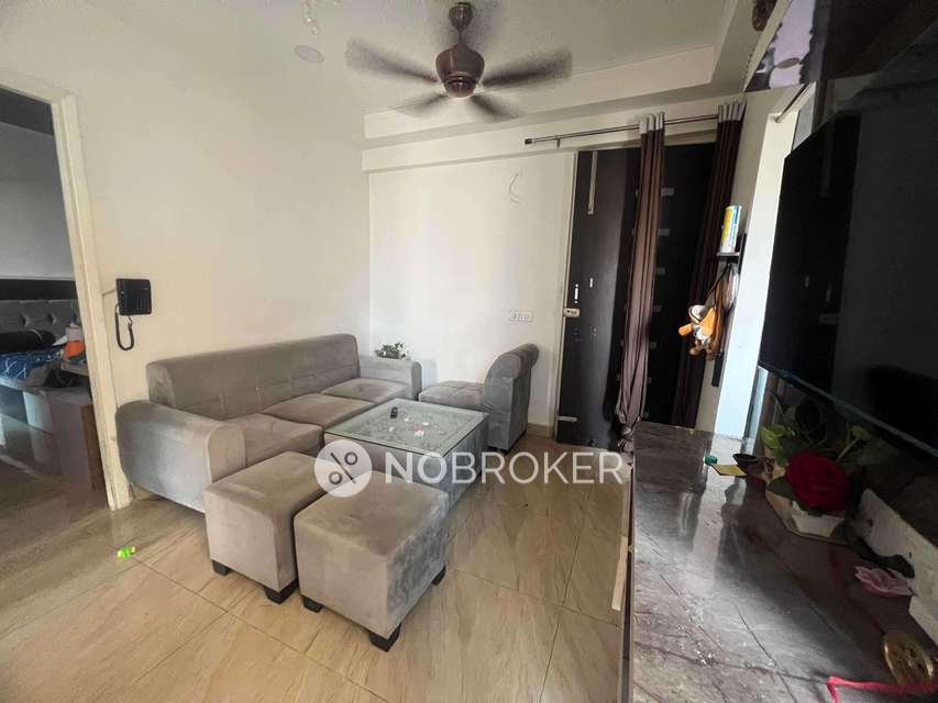 2 BHK Flat In Gaur City 14th Avenue Phase 1 For Sale  In Gaur City 2