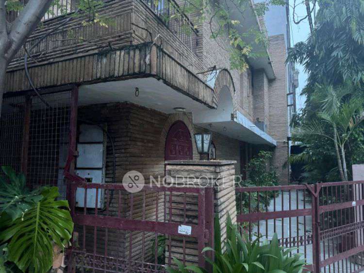 4+ BHK House For Sale  In Paschim Vihar
