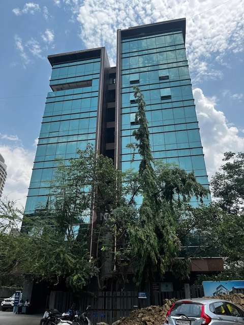 Office Space in Kandivali East, Mumbai for sale 