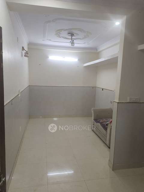 1 RK Flat for Rent  In Trilokpuri