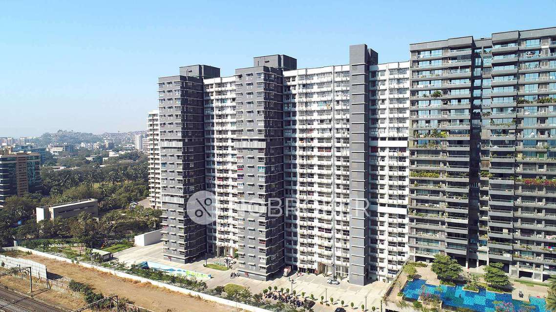 Shared Room for Male In 2 BHK  In Wadhwa The Address In Ghatkopar West