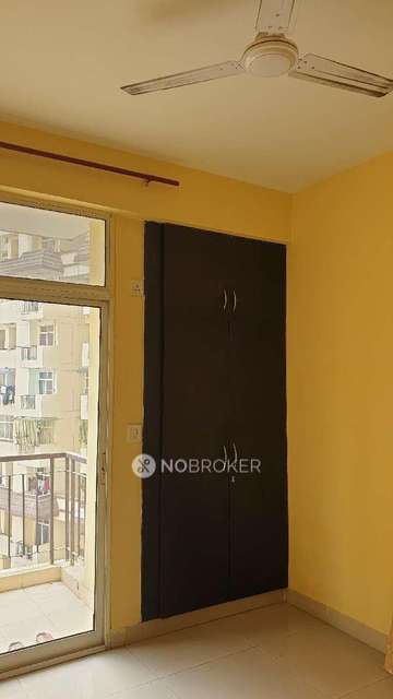 2 BHK Flat In Kaveri Towers For Sale  In Mahagunpuram