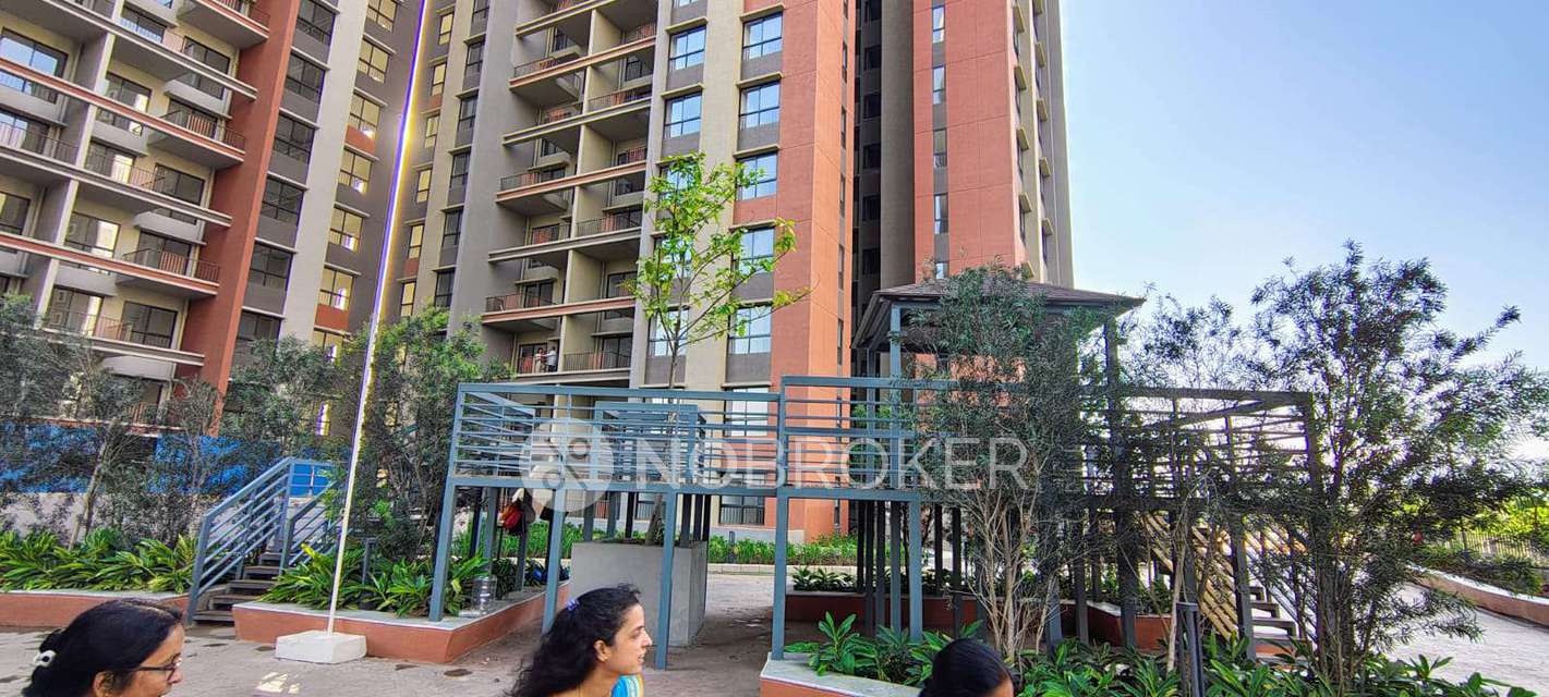 2 BHK Flat In Shapoorji Paloonji Sensorium for Rent  In Hinjewadi