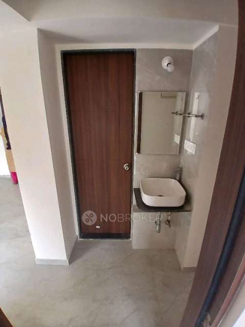 1 BHK Flat In Vuptown for Rent  In  Pimpri-chinchwad,