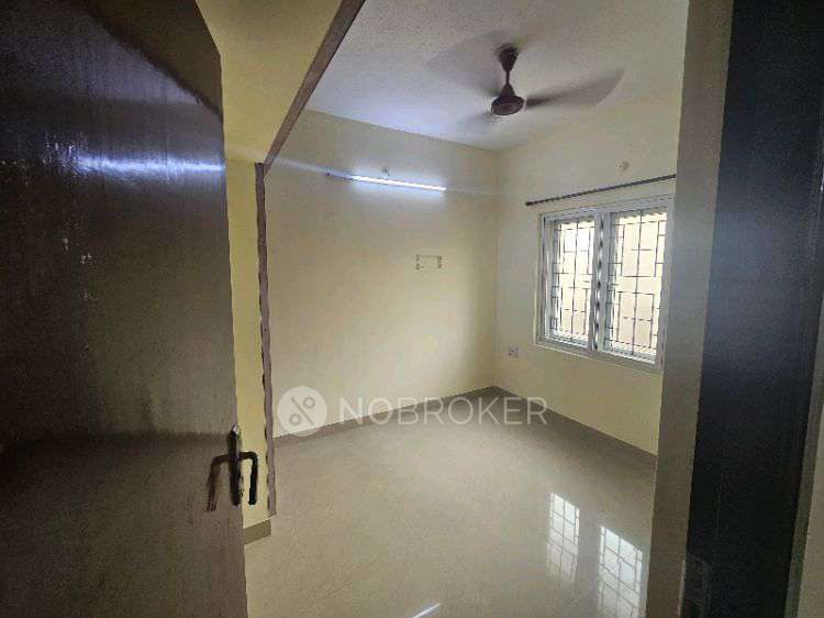 2 BHK Flat In Castle 222 Flats, Korattur For Sale  In Korattur