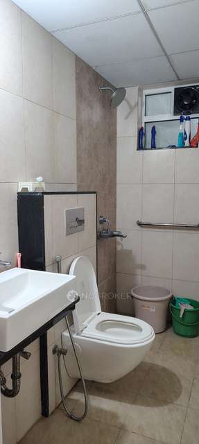 Shared Room for Female In 3 BHK  In Godrej Hillside 2 In Mahalunge
