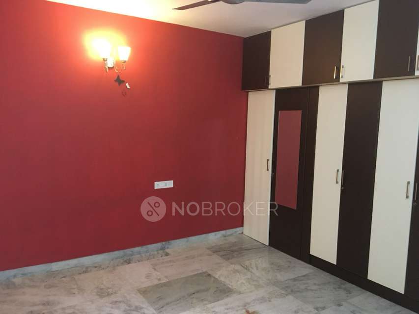 Single Room for Female In 2 BHK  In Egb Bala, Karapakkam In Karapakkam