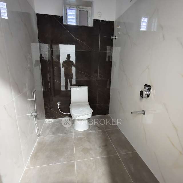 3 BHK Flat In Subhadra Arcade For Sale  In Hastinapuram
