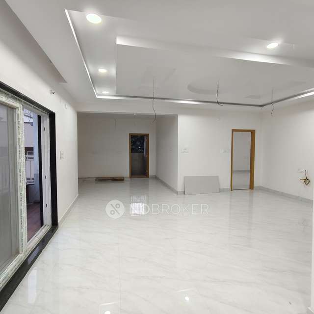 3 BHK Flat In Subhadra Arcade For Sale  In Hastinapuram