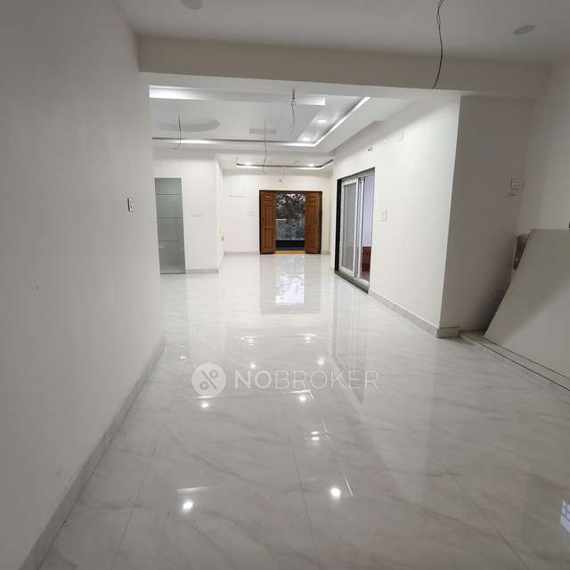 3 BHK Flat In Subhadra Arcade For Sale  In Hastinapuram