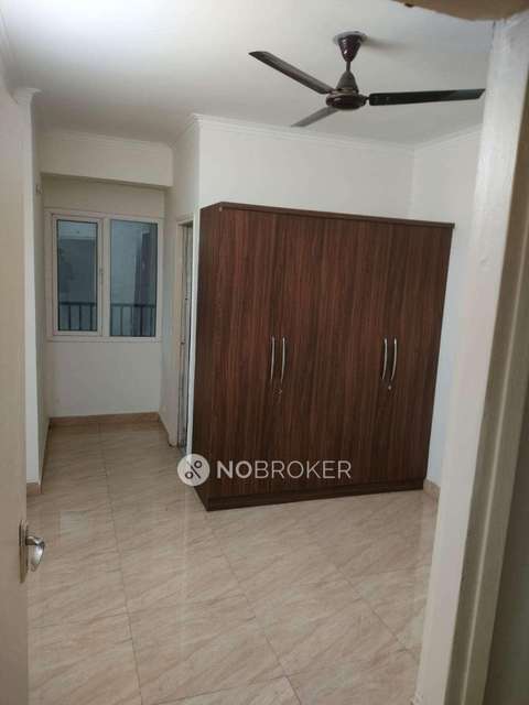4 BHK Flat for Rent  In Gaur Yamuna City