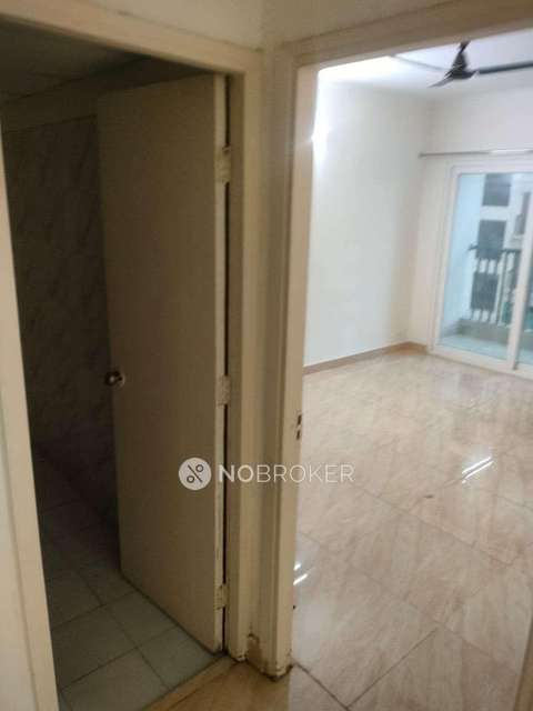 4 BHK Flat for Rent  In Gaur Yamuna City