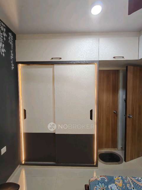 1 BHK Flat In A And O Eminente for Rent  In Eminente A&o, Western Urban Rd, Ovaripada, Borivali, Mumbai, Maharashtra 400068, India