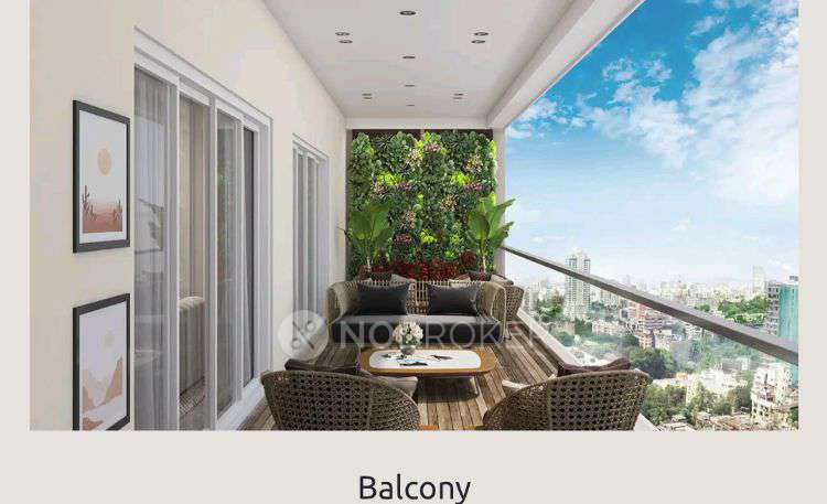 4 BHK Flat In Gulshan Advante For Sale  In Sector 16b, 