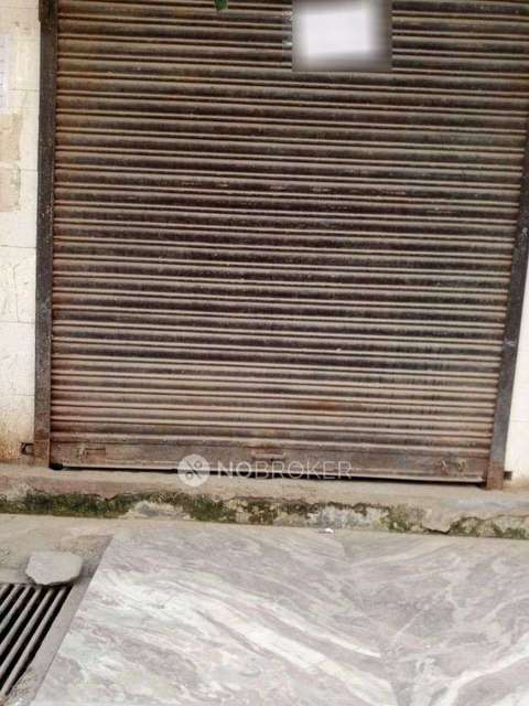 Shop in  Sector 62, Delhi for Rent 