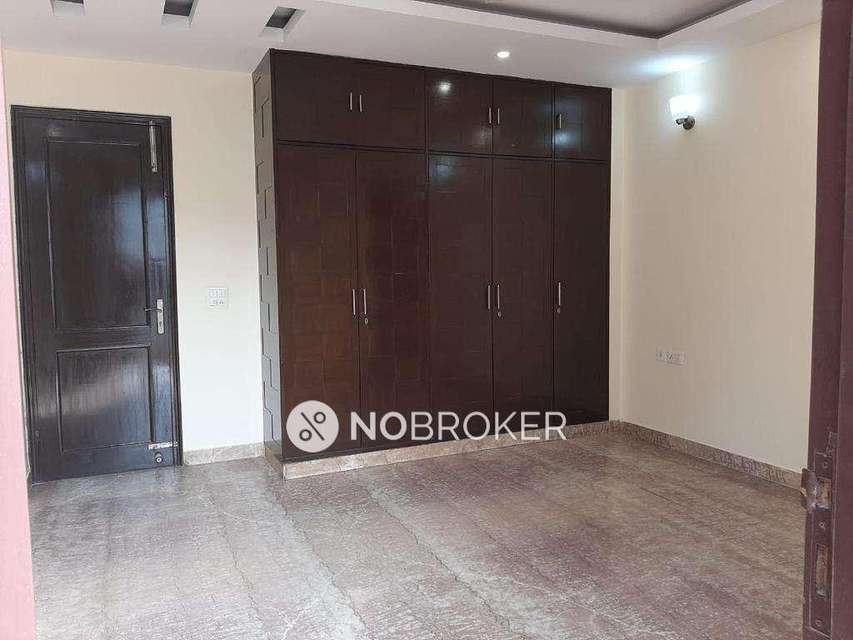 3 BHK Flat In 919 East Patel Nagar Newdelhi 110008 For Sale  In East Patel Nagar