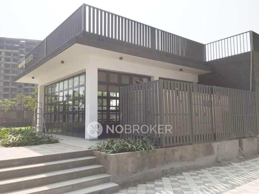 2 BHK Flat In Florida River Bank For Sale  In Mundhwa