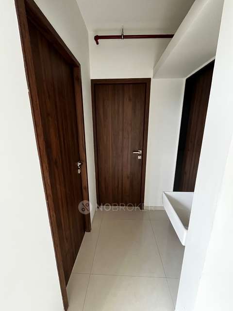 2 BHK Flat In Shapoorji Paloonji Sensorium For Sale  In Hinjewadi