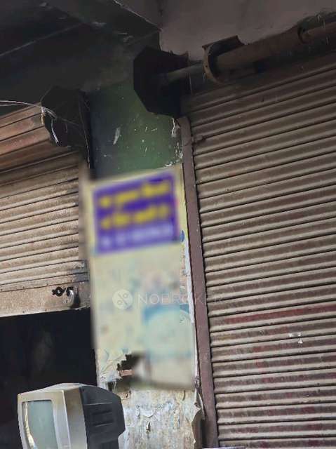 Shop in Pitampura, Delhi for Rent 