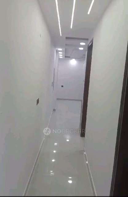 3 BHK Flat In Govind Puri For Sale  In Kalkaji